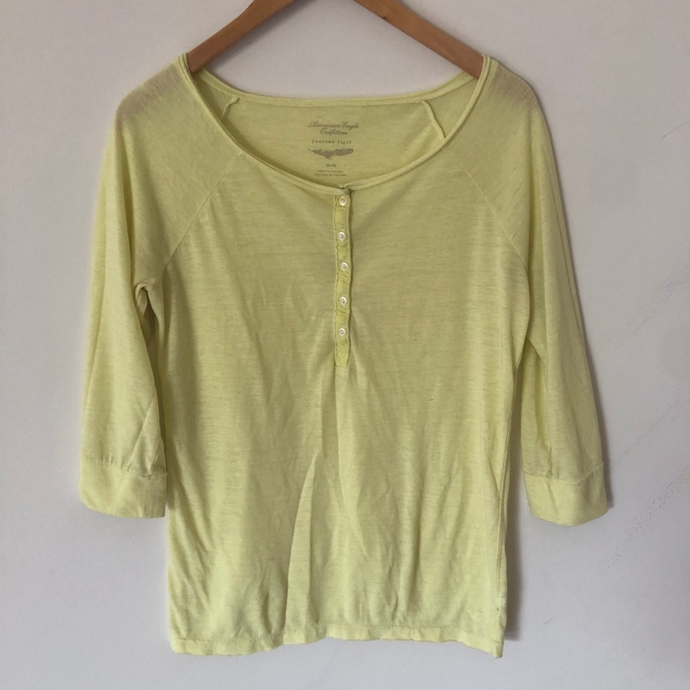 American Eagle Feather Light Yellow 3/4 Henley Tee